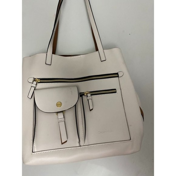 Calvin Klein Cream Leather Shoulder Bag - Picture 3 of 16